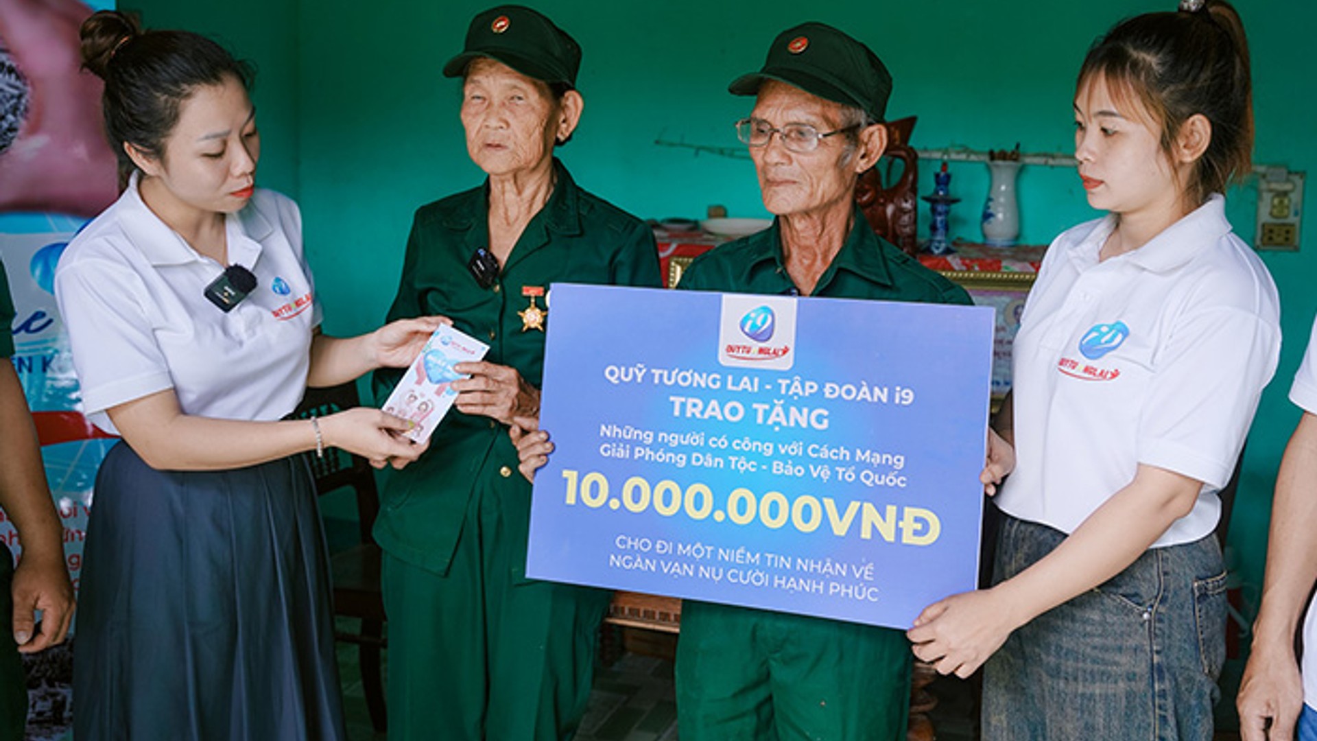 Đội ngũ hỗ trợ khách hàng của vin68 sẵn sàng phục vụ